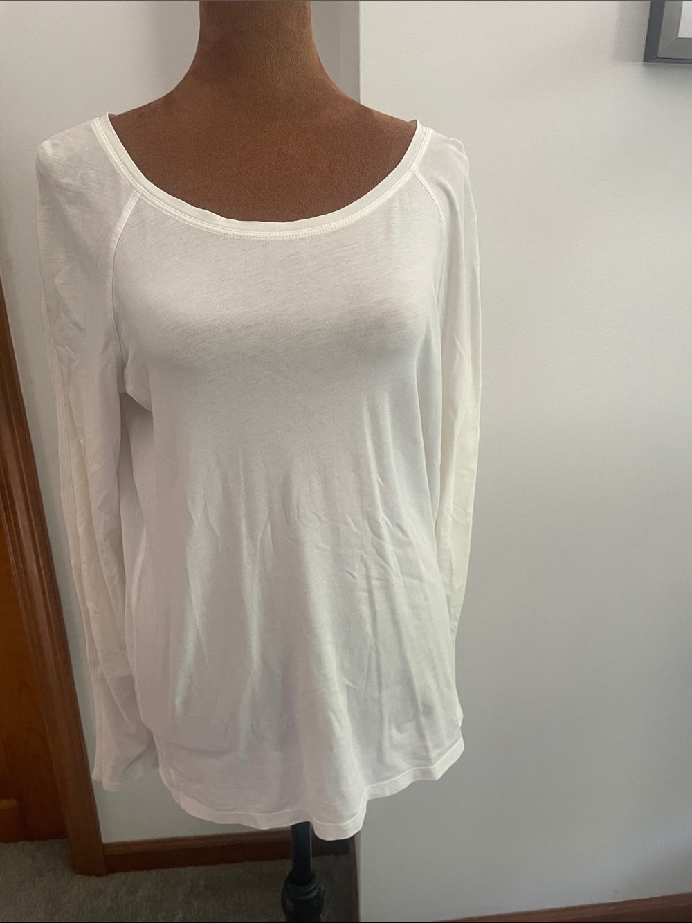 lululemon athletica White Long-Sleeve Scoop Neck Tee